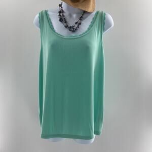 C.l.o.t.h.e.s. Cami Green